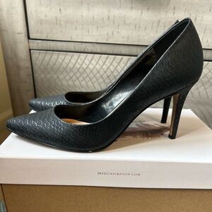 Jessica Simpson Black Pumps